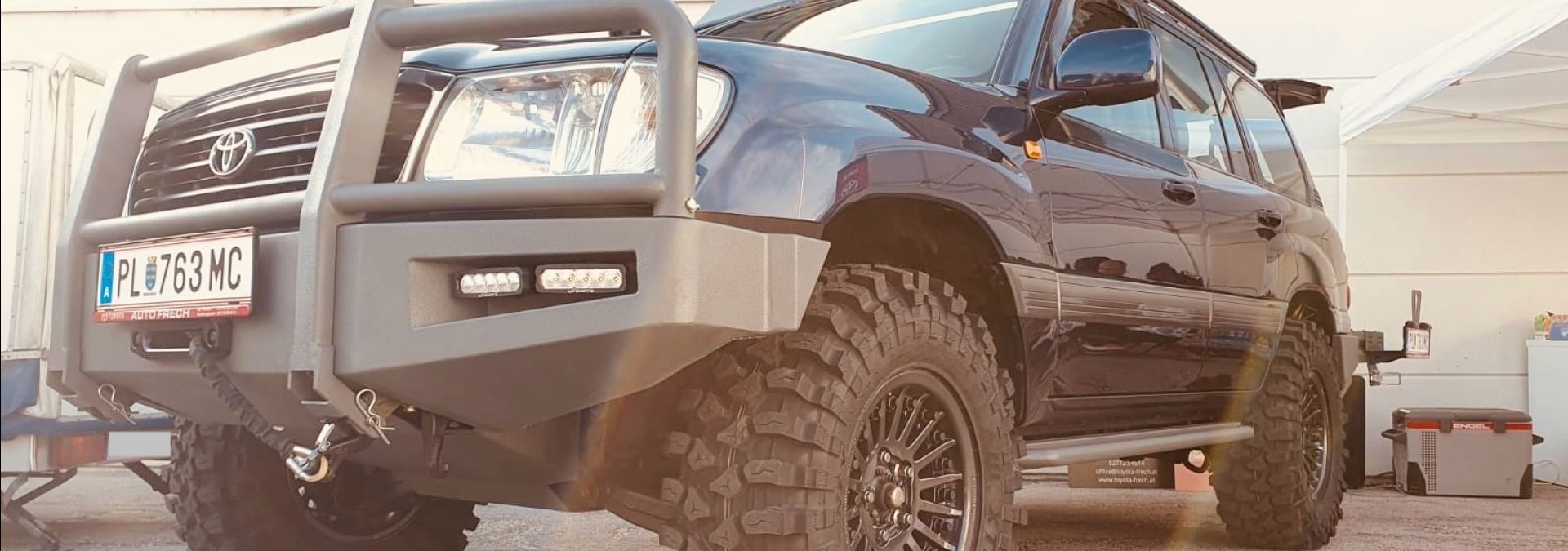 Umgebauter Toyota Landcruiser 